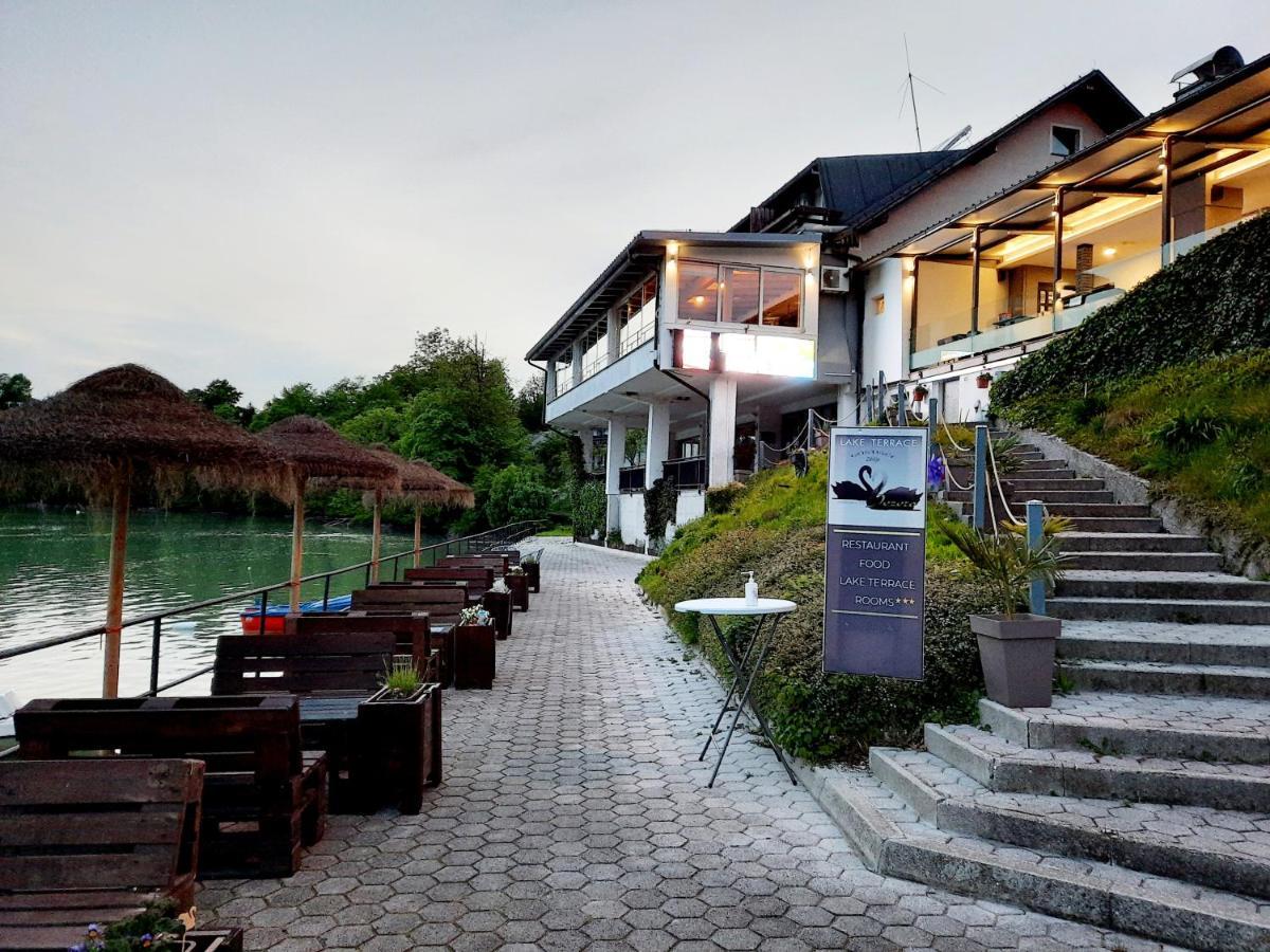 Gostisce Jezero Bed & Breakfast Medvode Ngoại thất bức ảnh